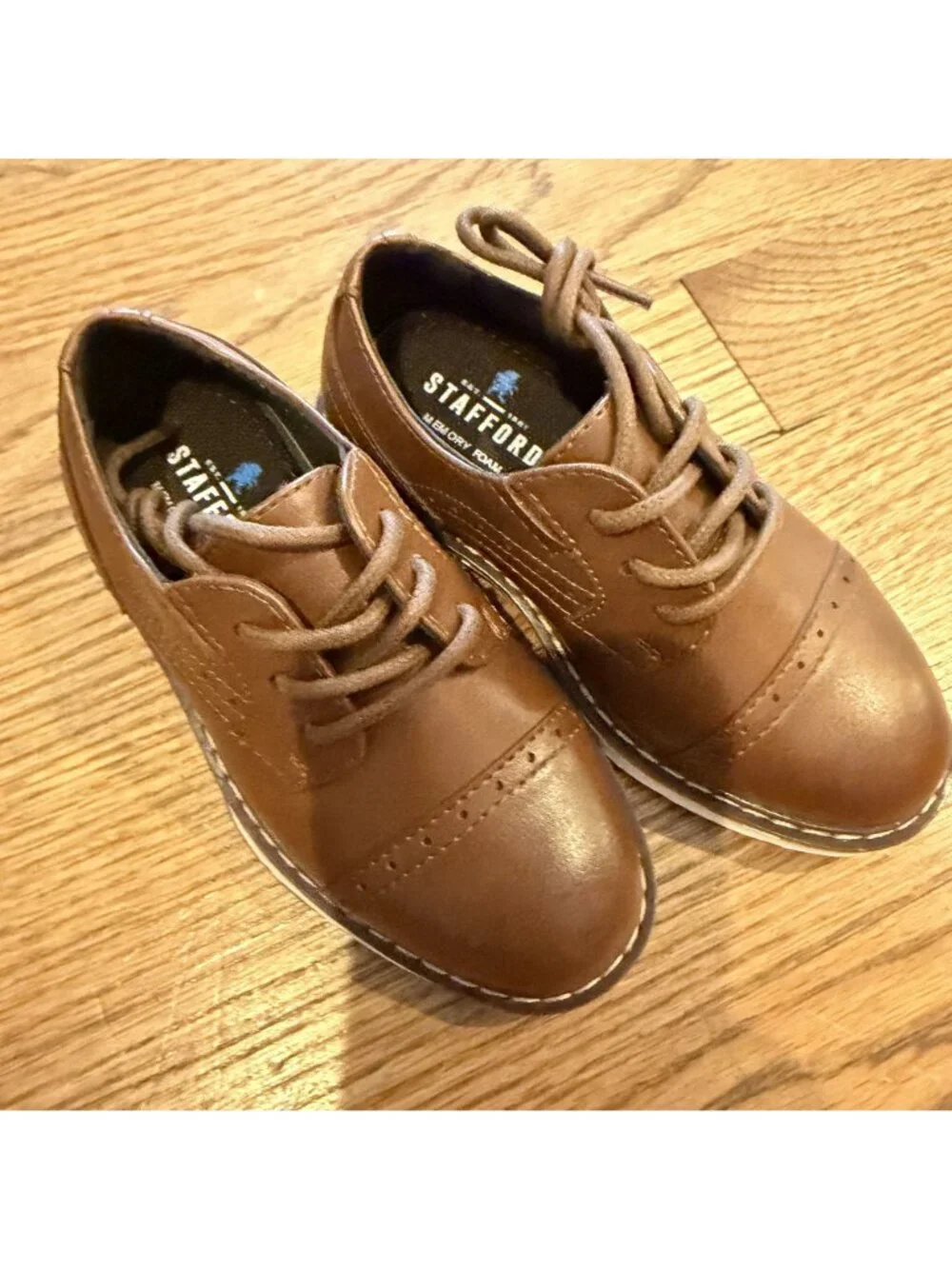 Stafford Boys Kids Brown Dress Shoes NWOT Lil Cooper SIze 7